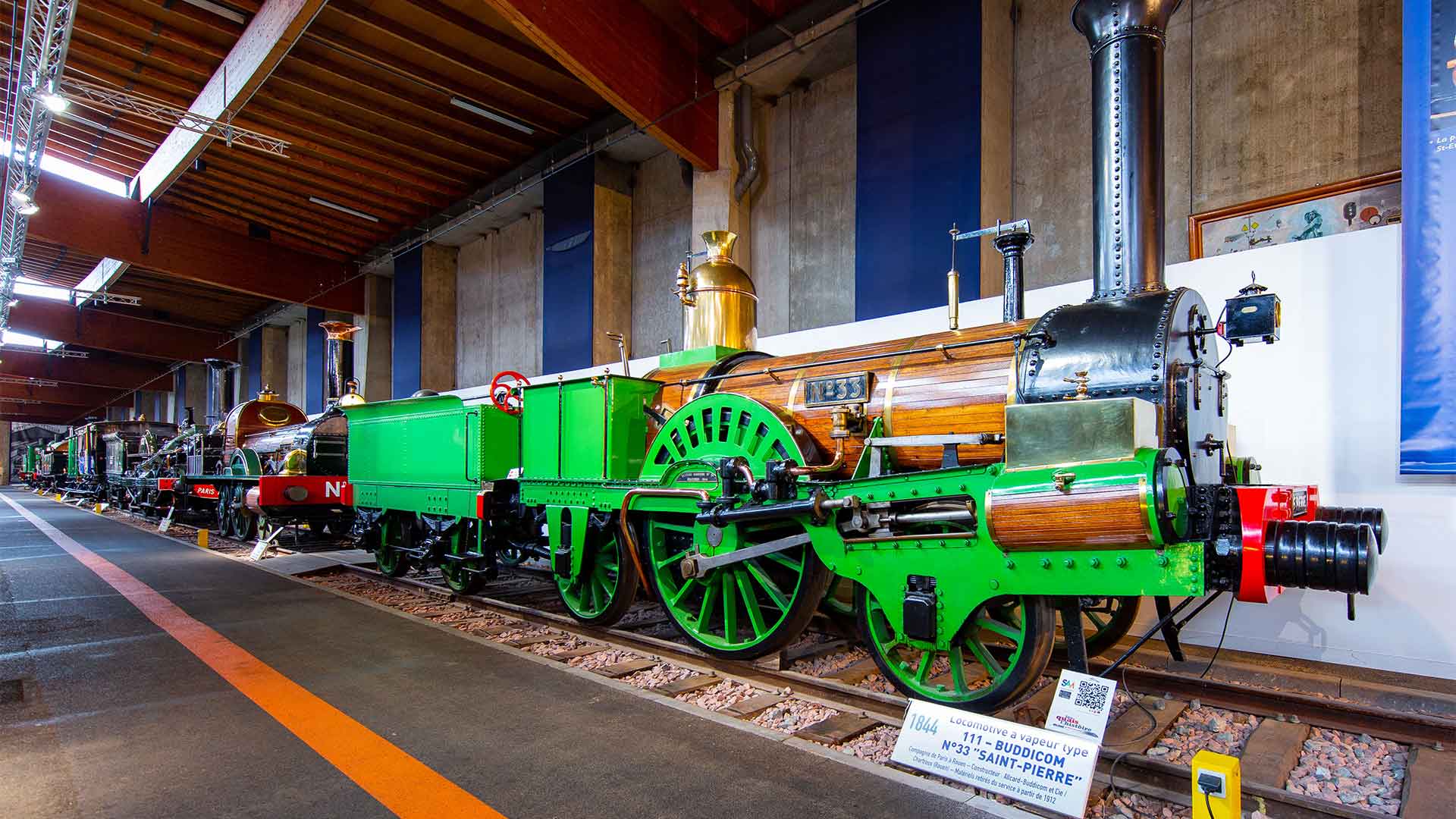 Locomotive datant de 1844, exposée aux "Quais de l'Histoire" à la Cité du Train - Patrimoine SNCF à Mulhouse