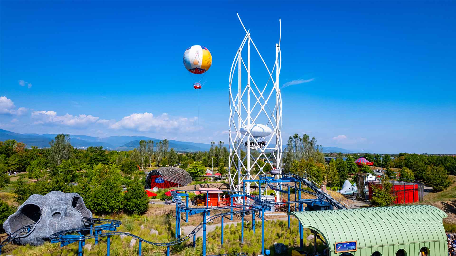 Le groupe polonais Ptak poursuit l'aventure du Parc du Petit Prince ! ADN Mulhouse Sud Alsace Vue aérienne du Parc du Petit Prince, situé à Ungersheim